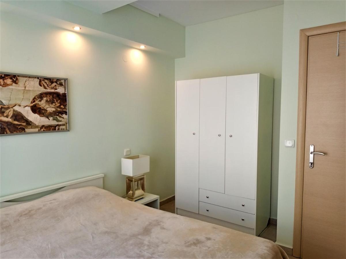 Tzikas Apartments เทสซาโลนิกิ ภายนอก รูปภาพ